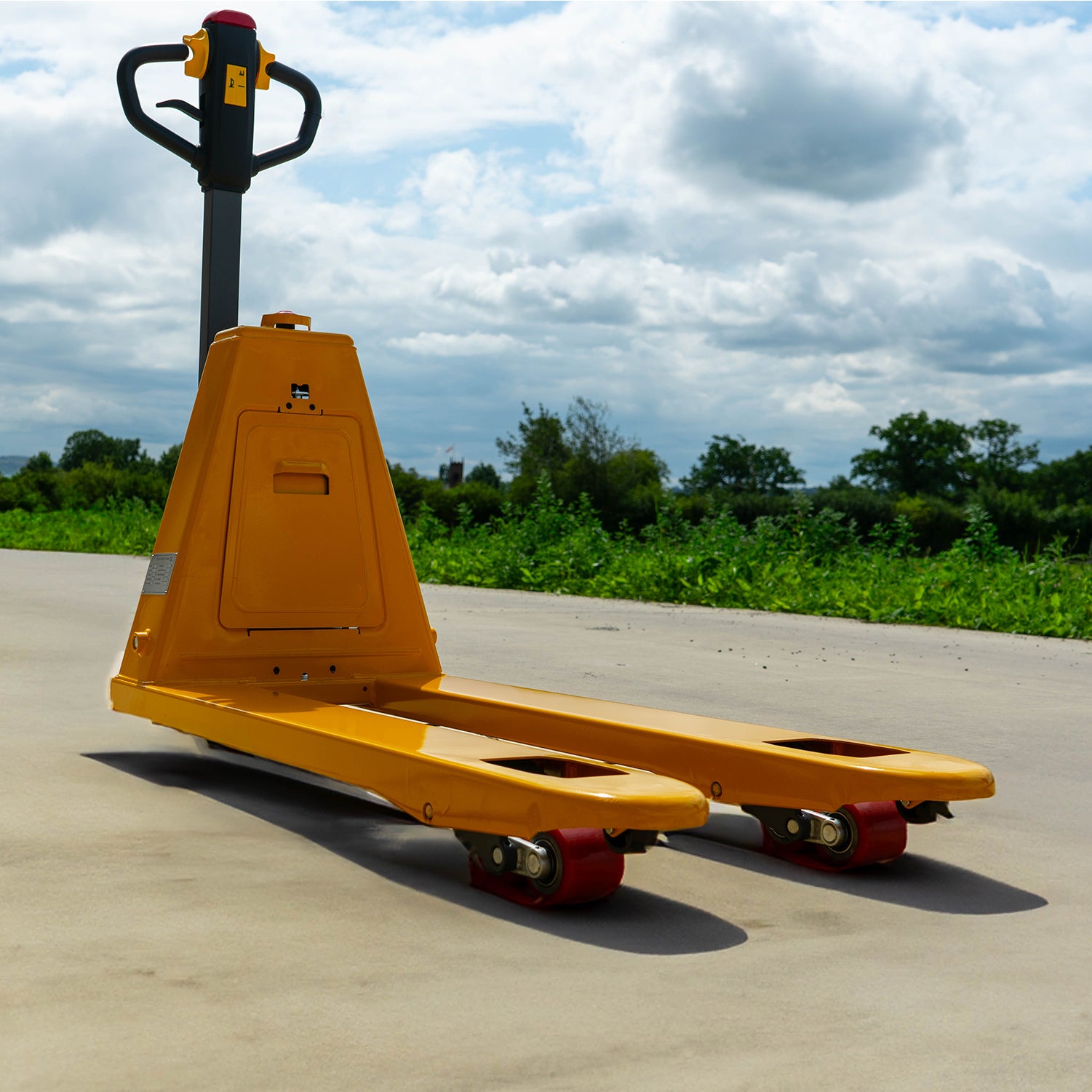 Electric Pallet Truck 1500kg – 24V Lithium-ion image 3